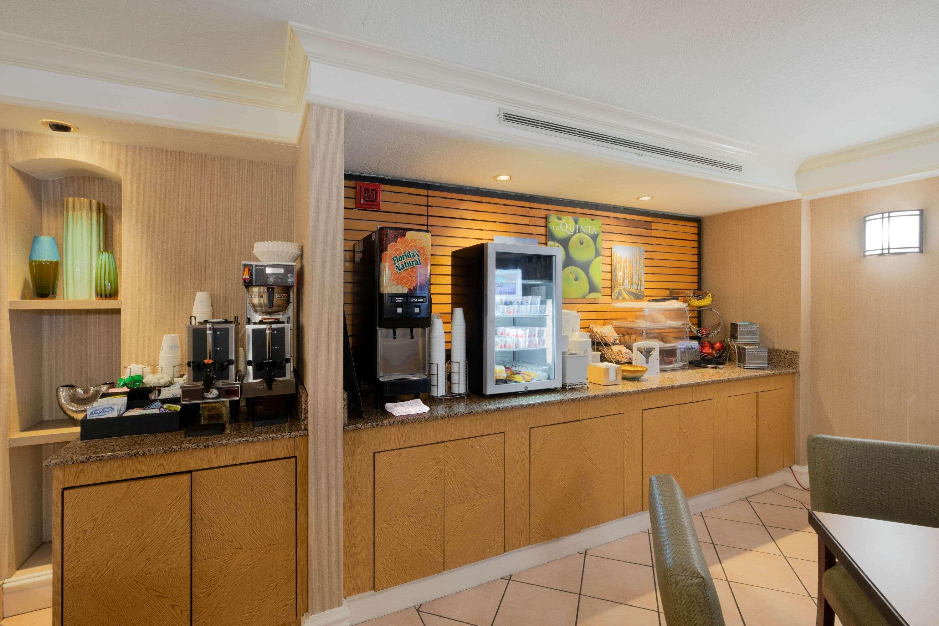 La Quinta Inn By Wyndham Cheyenne Exteriér fotografie